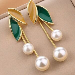 3for$20 NEW Faux Pearl Drop Earrings